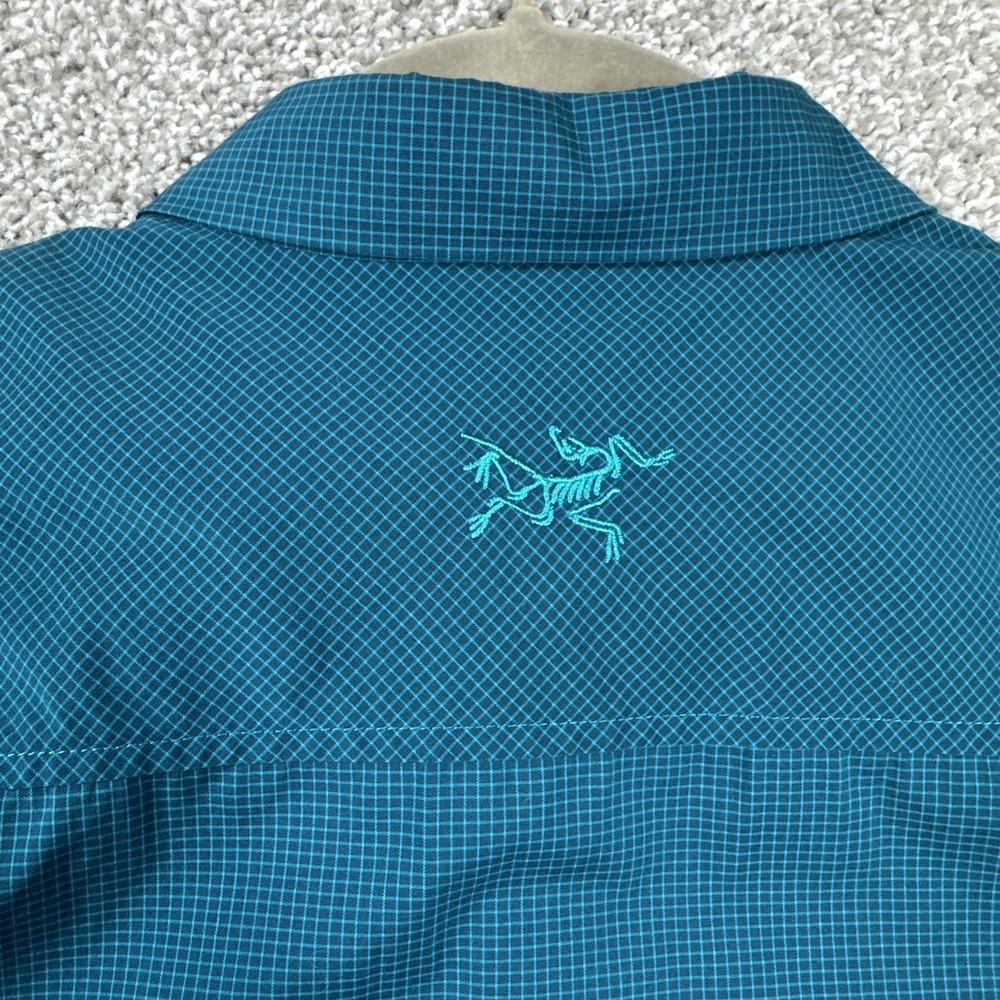 Arc'teryx Kaslo Shirt SS Men's Medium Blue Outdoor Hiking Travel Button Up